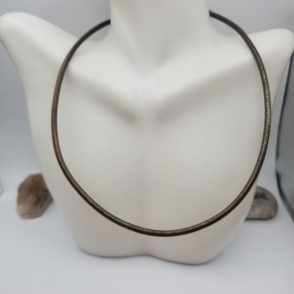 Estate slinky necklace bronze